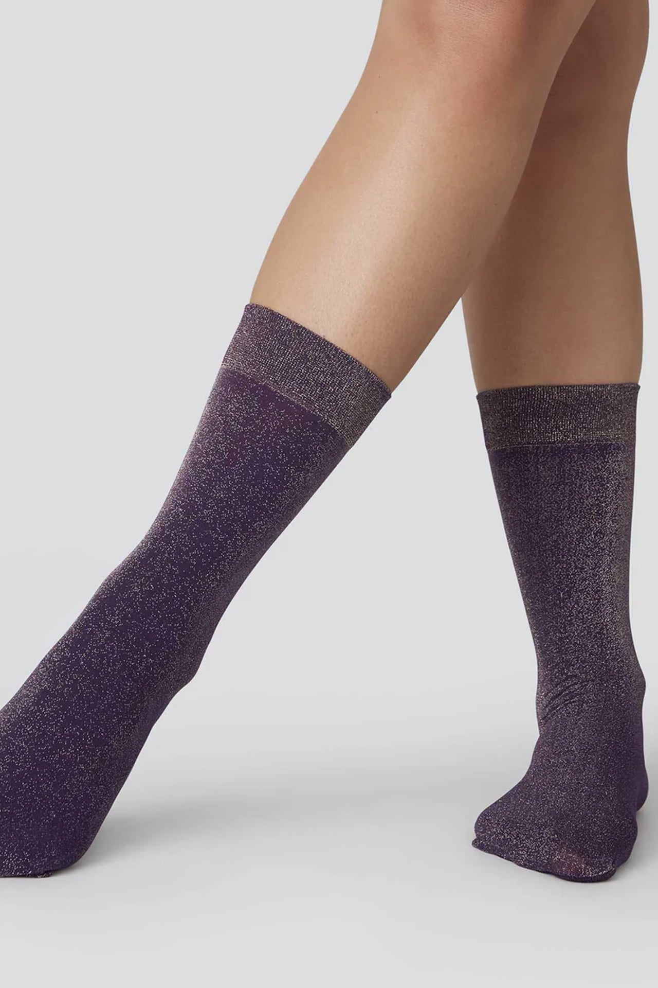 Ines Shimmery Socks in Plum