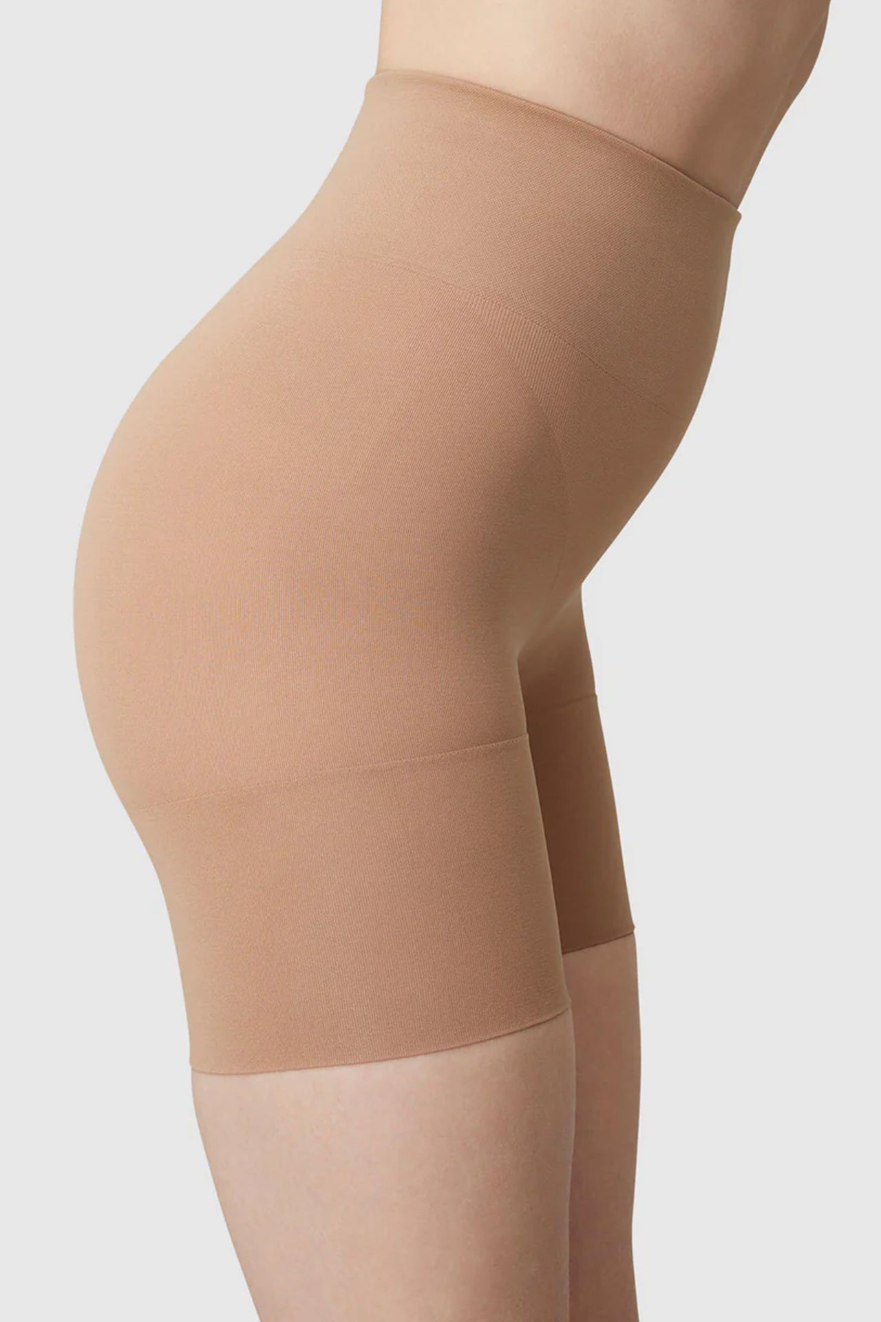 Livia Shaping Shorts in Beige